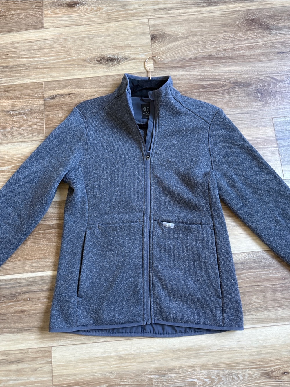 Figs Women Heathered Dark Gray Full-Zip Sweater Jacket - Picture 8 of 11